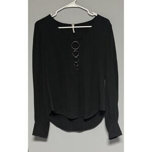 Free People Women's XS Black Hipster‎ V-Neck Shirt Ring Accent Top